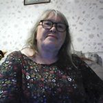 Ms Lynne  Davies